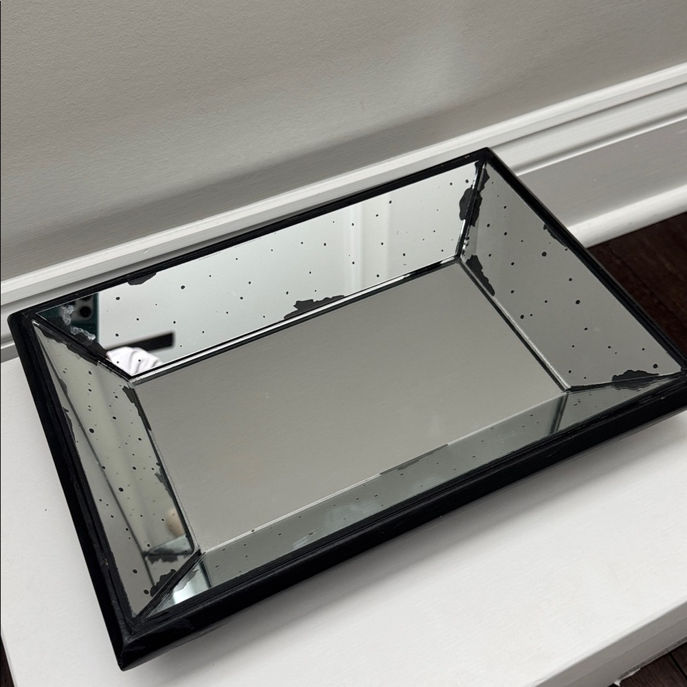 Chic Mirrored Tray with Dark Accents